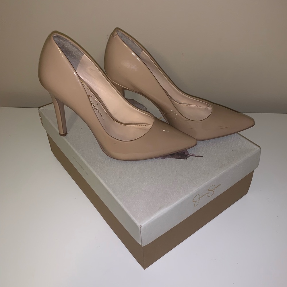 Jessica Simpson Nude Patent Pump Size 6